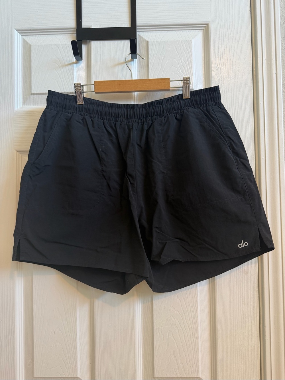 ALO alumni Black Shorts